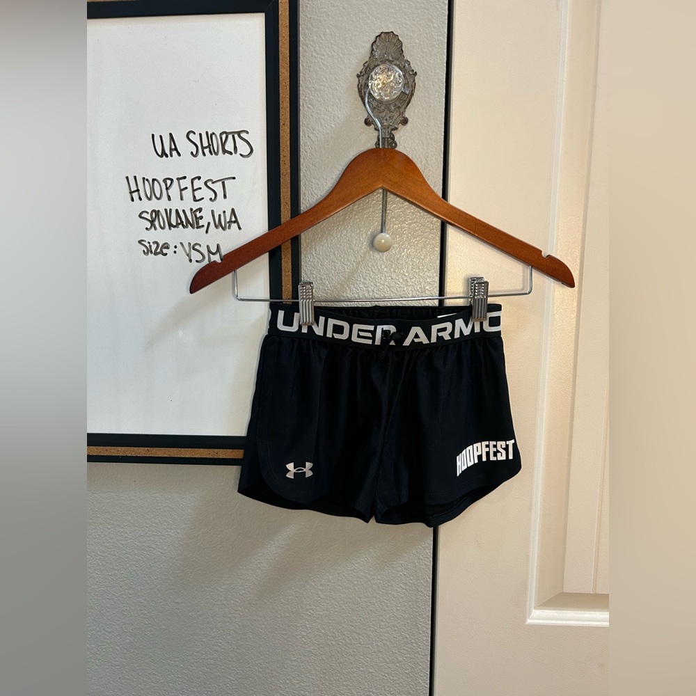 Under Armour Black Athletic Shorts Lightweight Elastic Waistband (OBO)